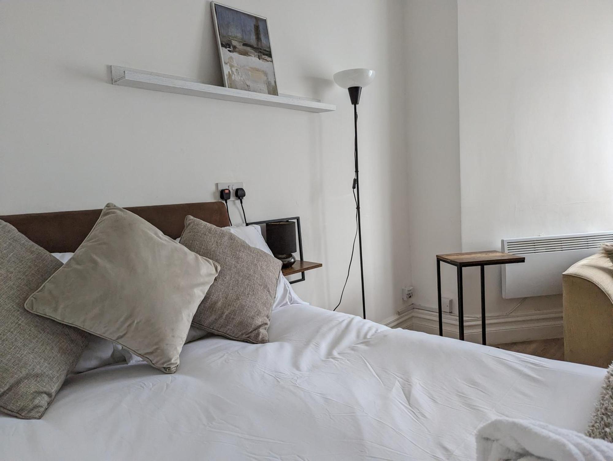 Serene 1 Bedroom Flat In Roath * Cardiff