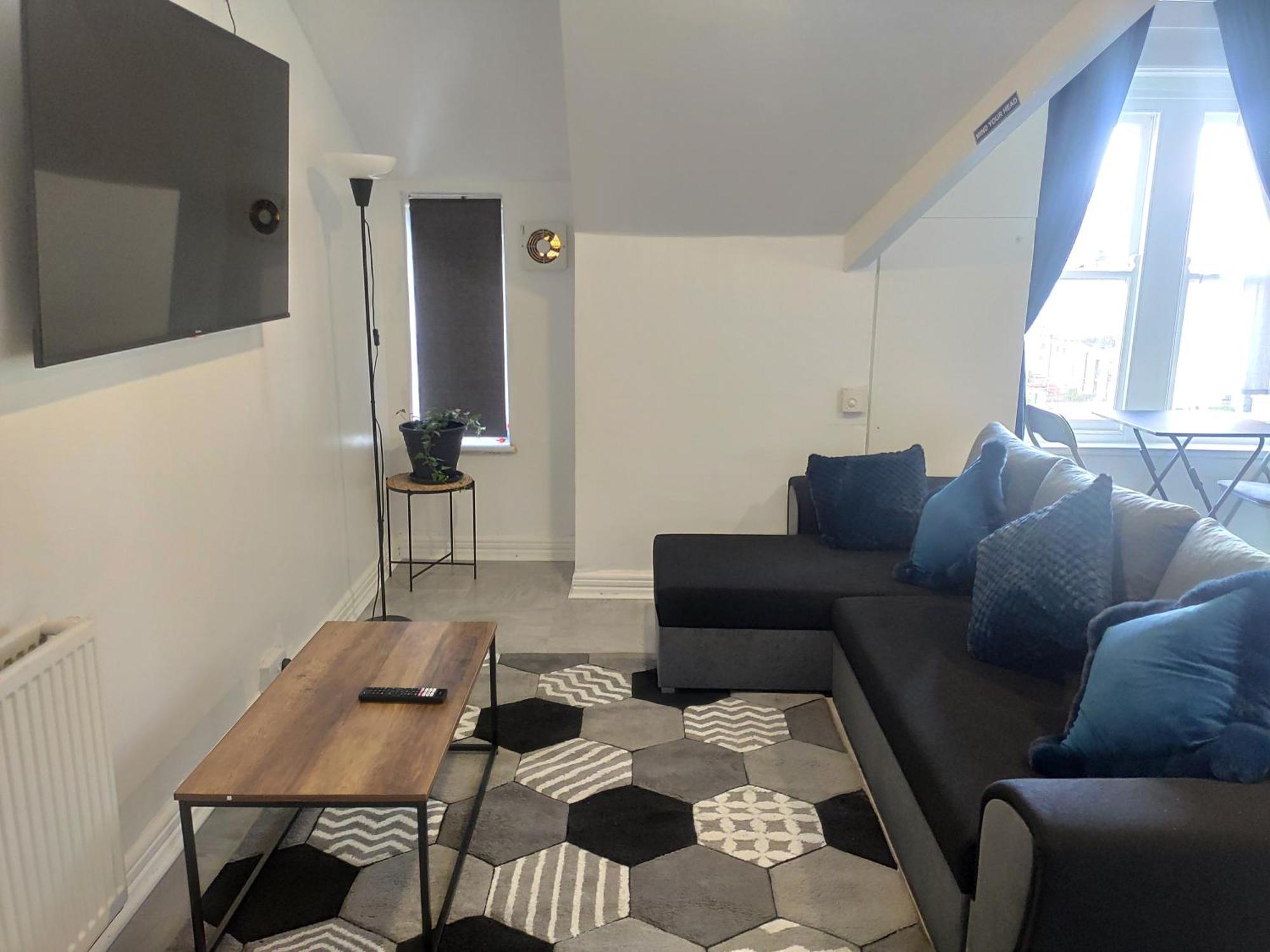 1 Bedroom Flat W/ 2 Beds Apartment Cardiff