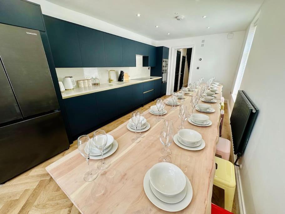 Social - No 1 For Large Groups Holiday home *