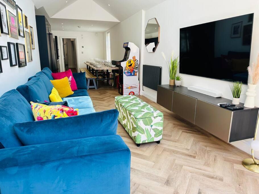 Social - No 1 For Large Groups Holiday home *