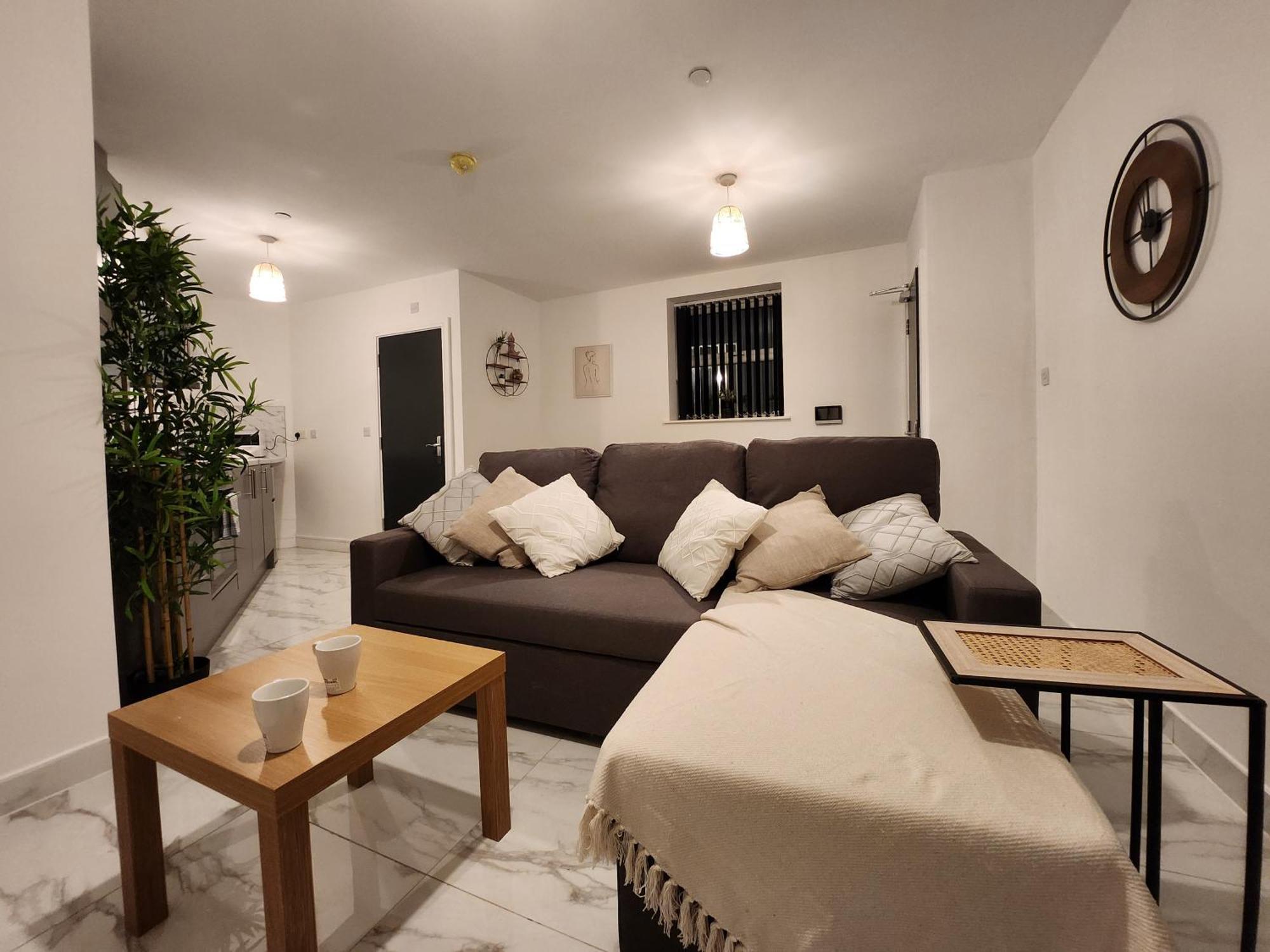Flat 1 - 10 Min To Centre By Property Promise