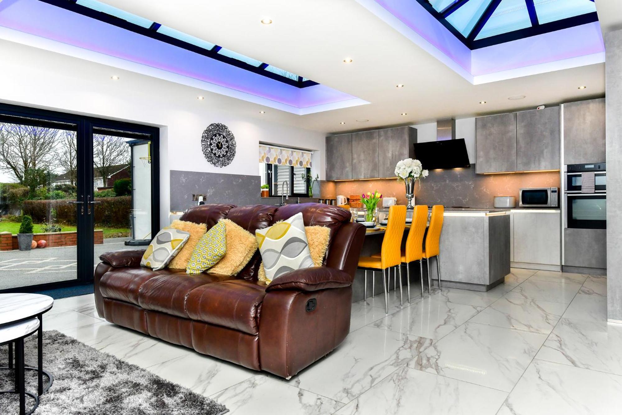 Holiday home Bliss Escape - Free Parking And Family-sized Comfort *