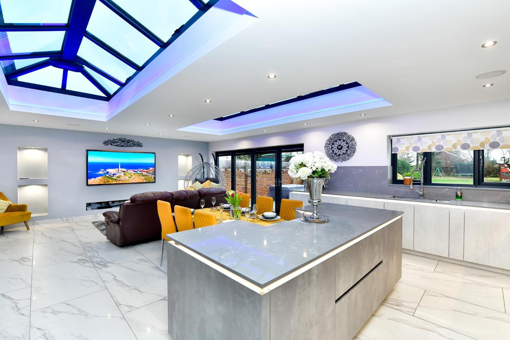 Bliss Escape - Free Parking And Family-sized Comfort Holiday home Cardiff