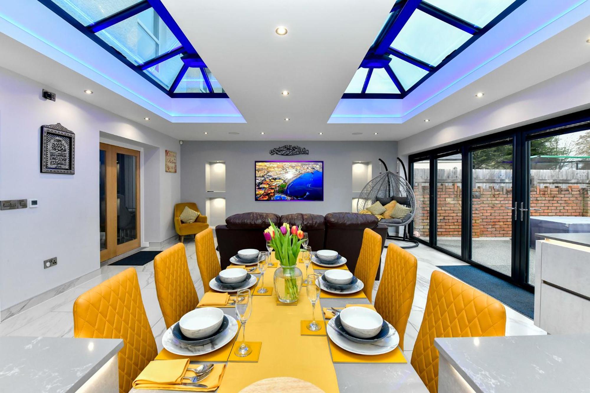 Bliss Escape - Free Parking And Family-sized Comfort *