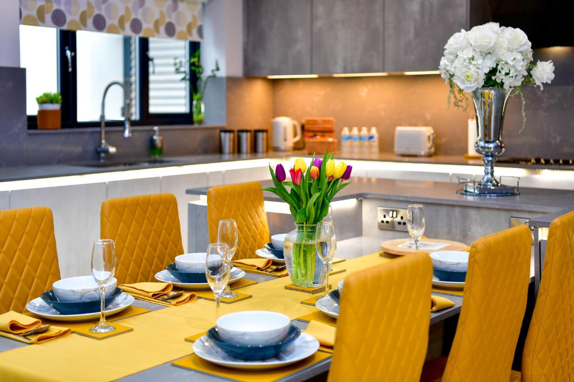 Bliss Escape - Free Parking And Family-sized Comfort Holiday home *