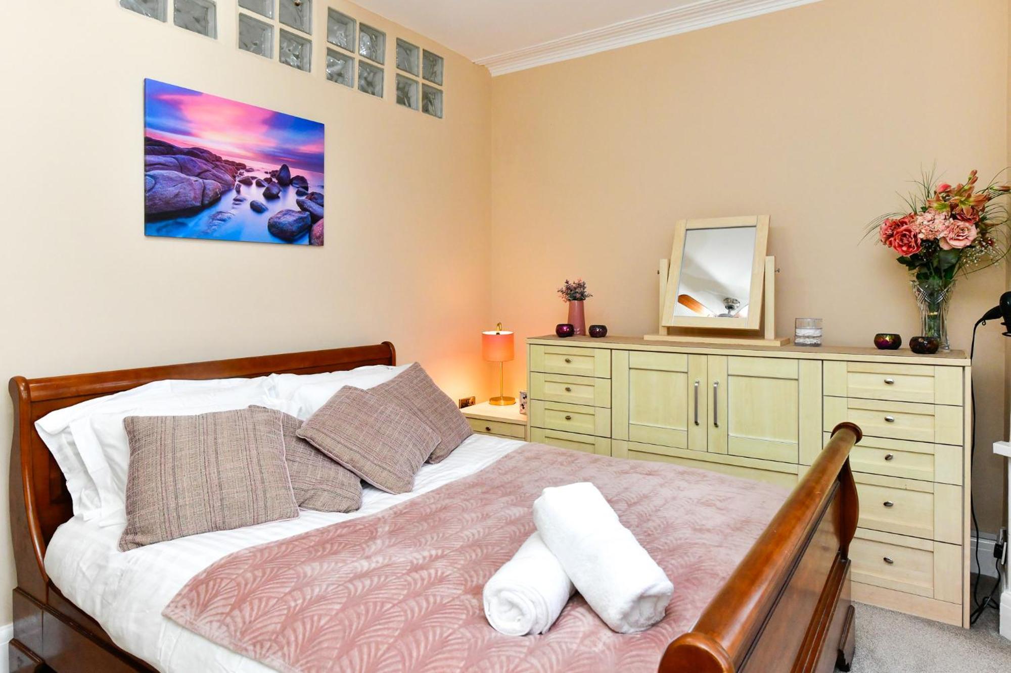 Holiday home Bliss Escape - Free Parking And Family-sized Comfort Cardiff