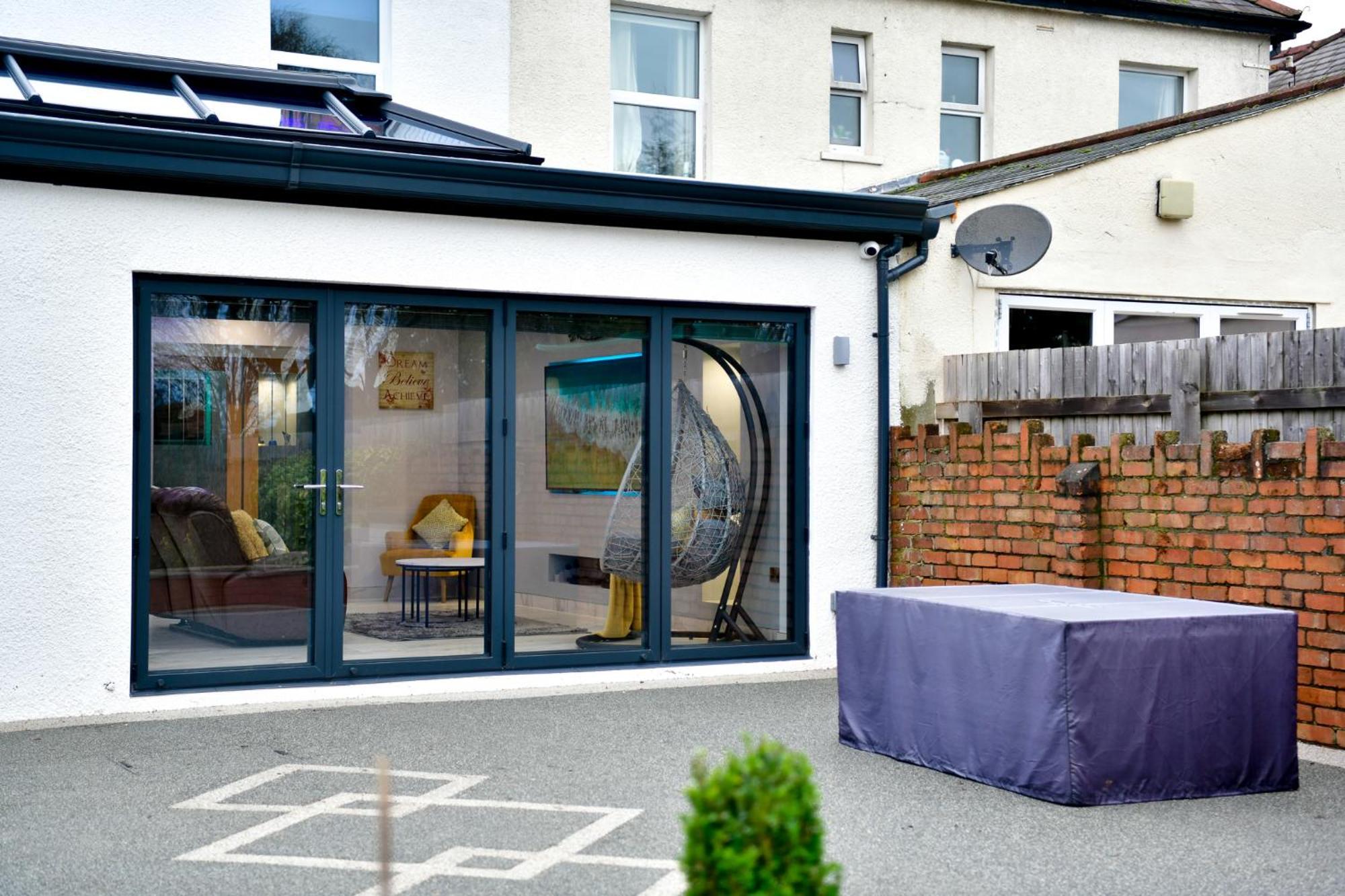 Holiday home Bliss Escape - Free Parking And Family-sized Comfort