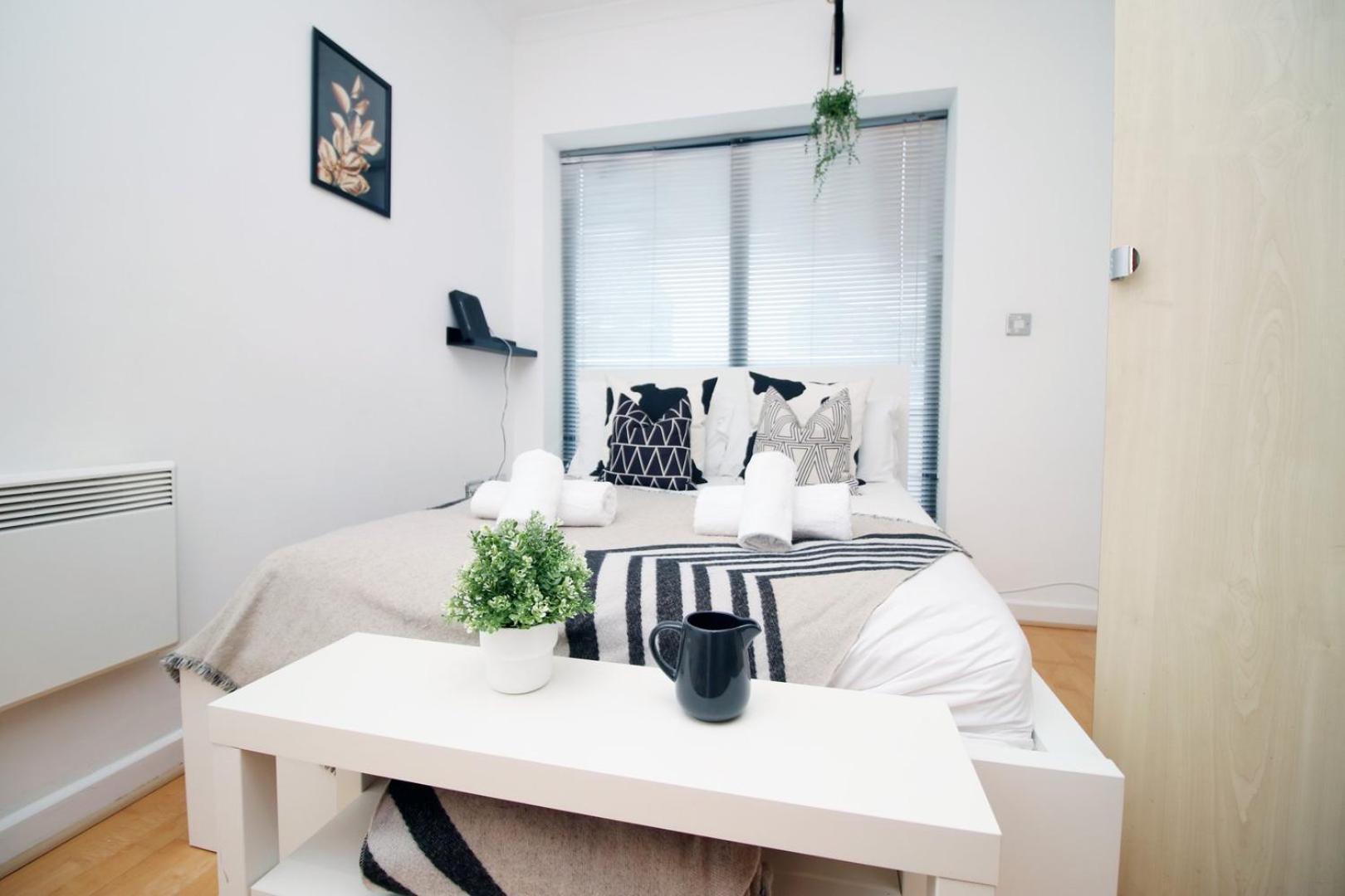 Centrally Located Spacious 2br | Cohost Partners Apartment Cardiff