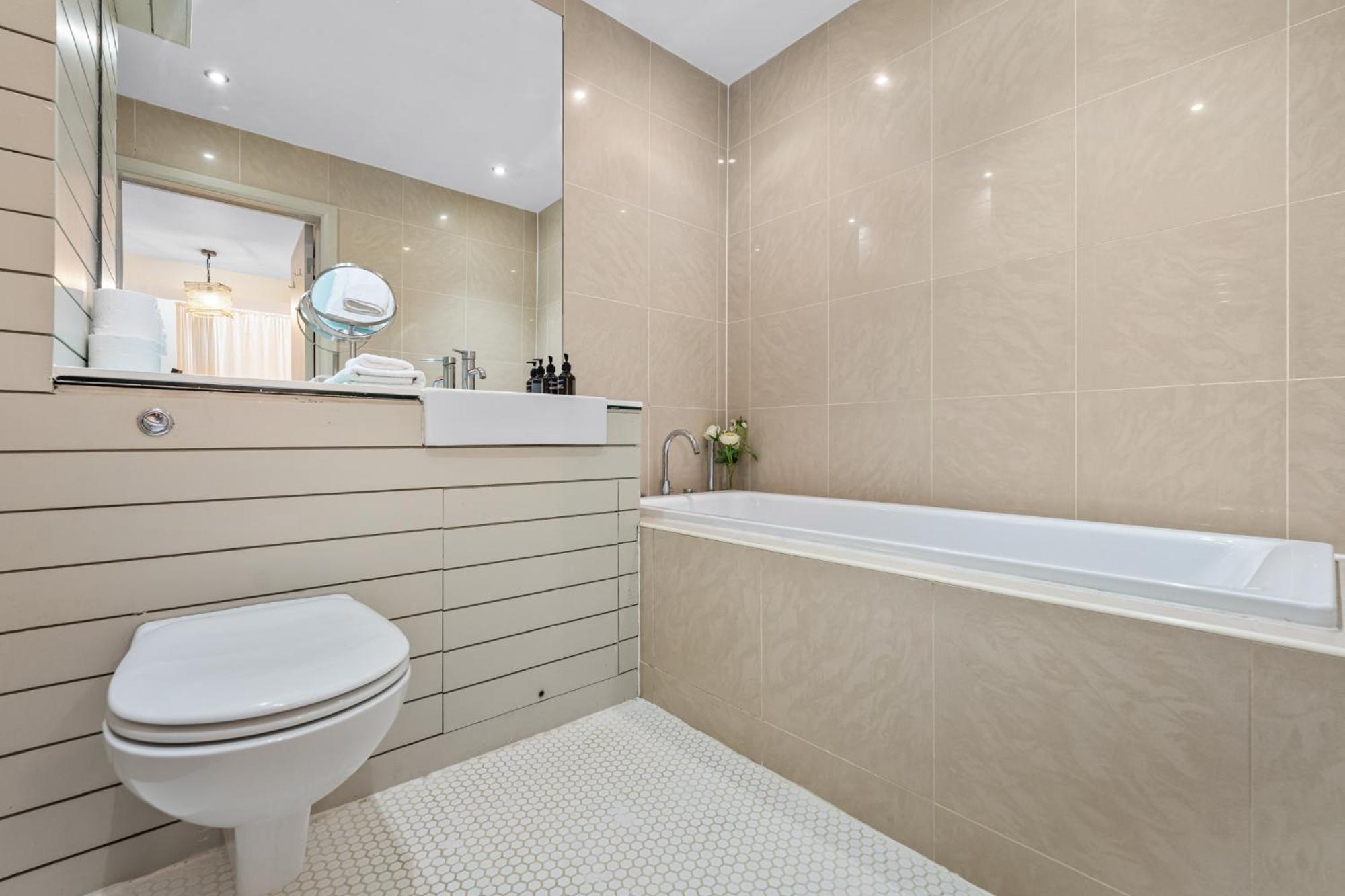 Sophia Gardens Apartment * Cardiff