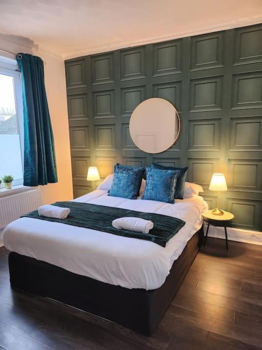 King Bed By Promise * Cardiff