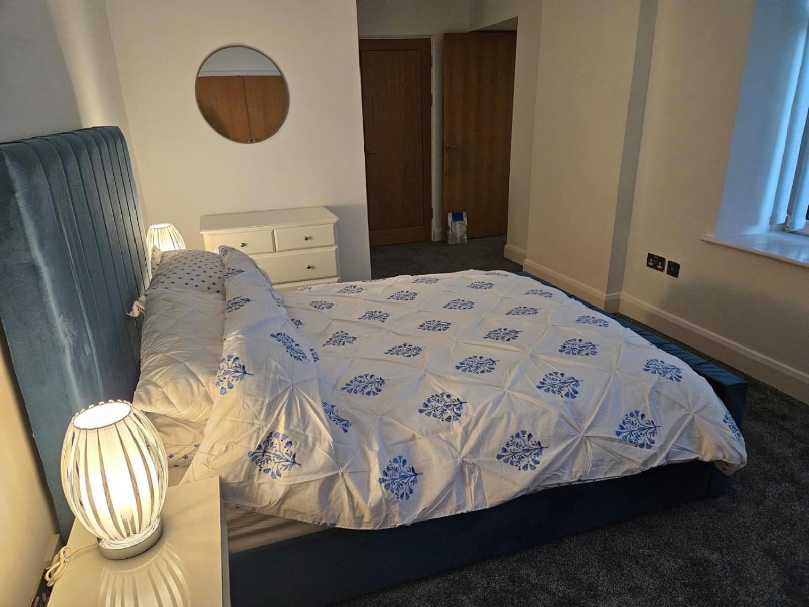 Luxury 2x Bedroom Cardiff