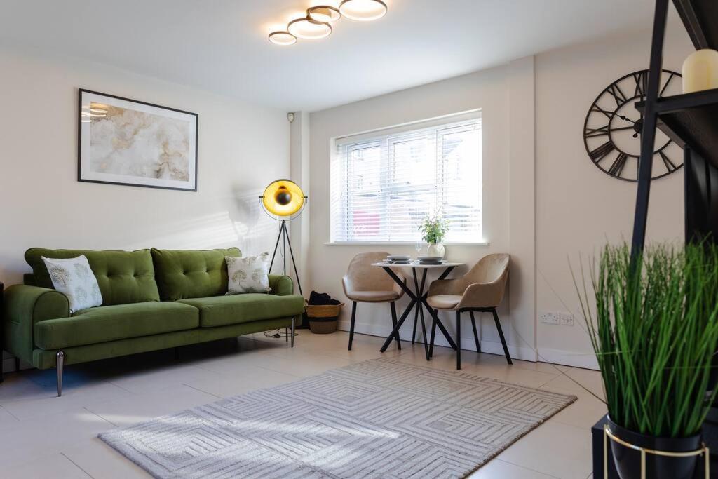 Stylish 1 Bed With Free Parking * Cardiff