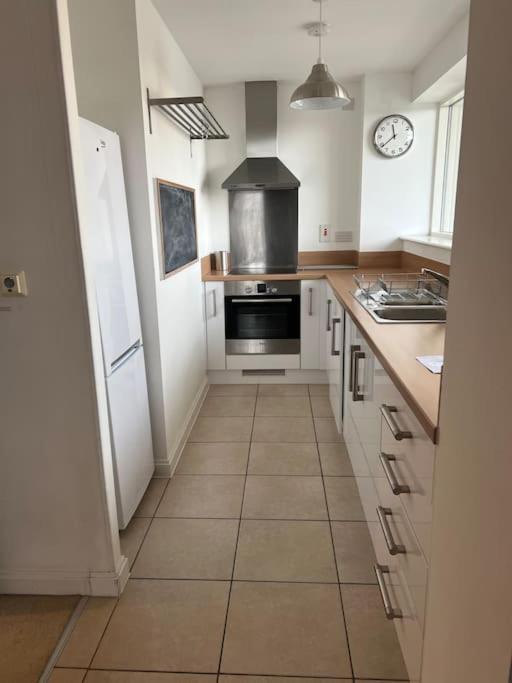 Cosy Bay 5 Mins To Centre Apartment