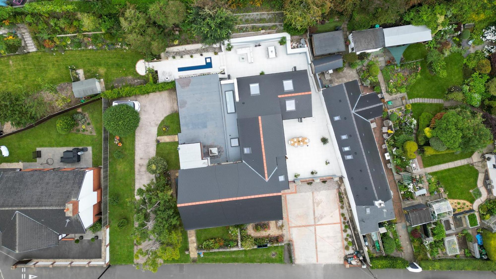 Villa Feel Celebrity Style - 6 Parking Spaces - Pet Friendly - Very Private Cardiff