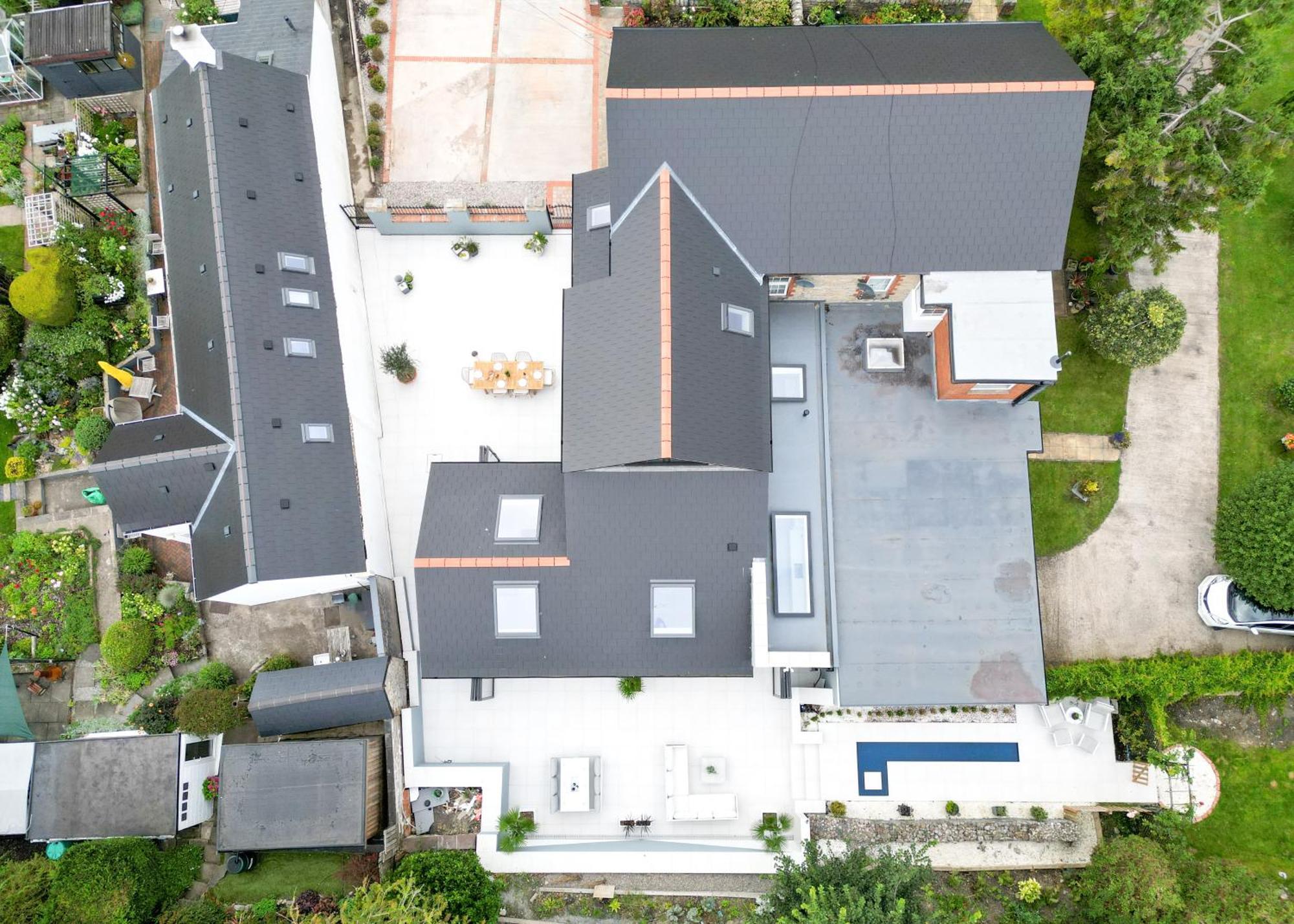 Feel Celebrity Style - 6 Parking Spaces - Pet Friendly - Very Private Villa *