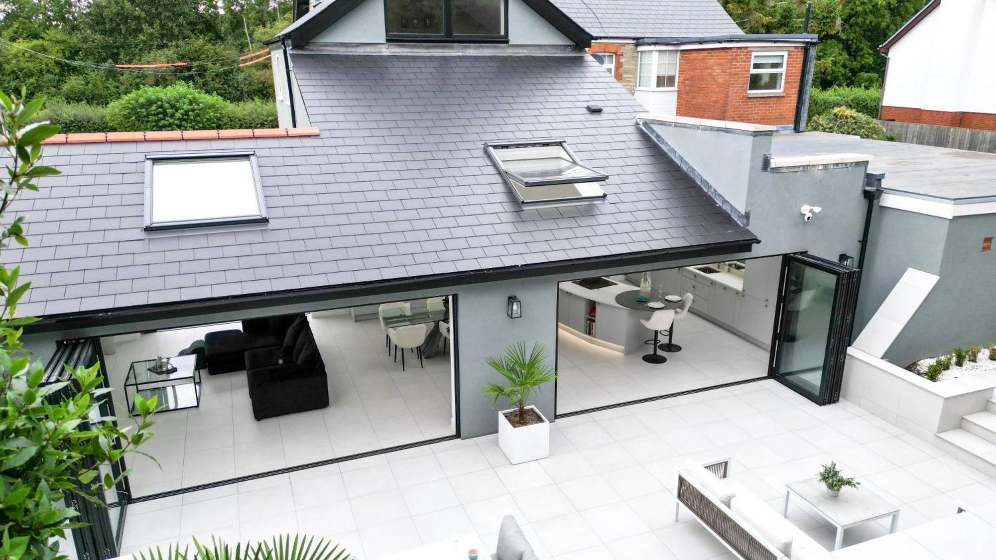 Villa Feel Celebrity Style - 6 Parking Spaces - Pet Friendly - Very Private Cardiff