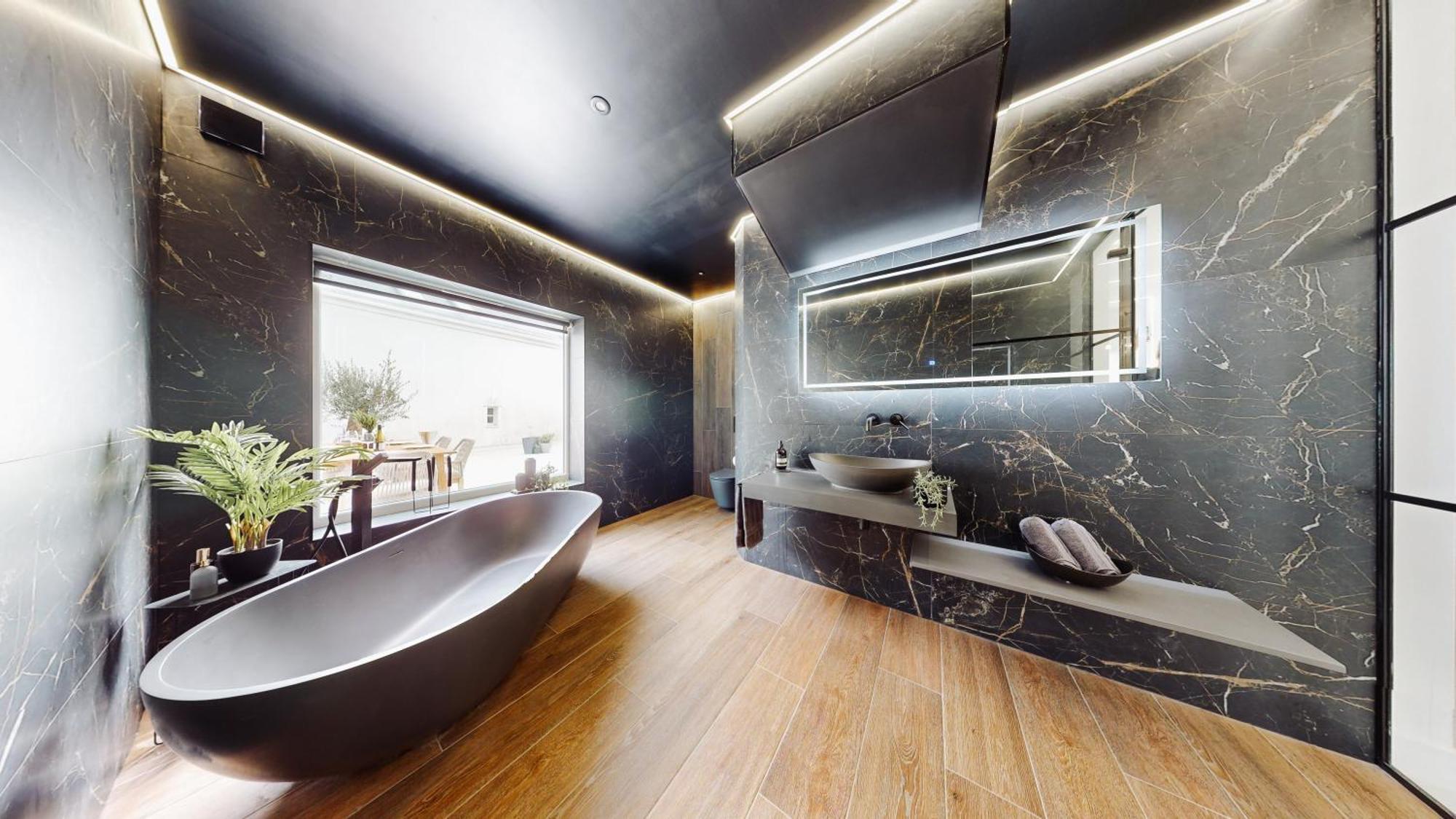 Feel Celebrity Style - 6 Parking Spaces - Pet Friendly - Very Private Villa *