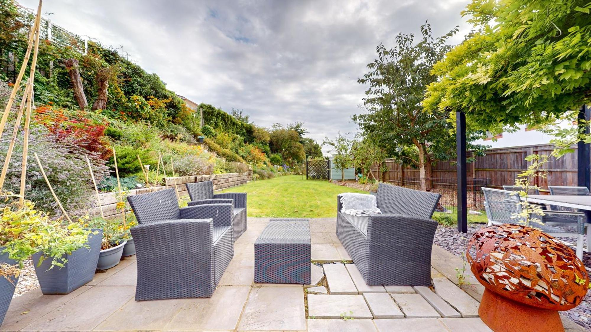 Villa Feel Celebrity Style - 6 Parking Spaces - Pet Friendly - Very Private