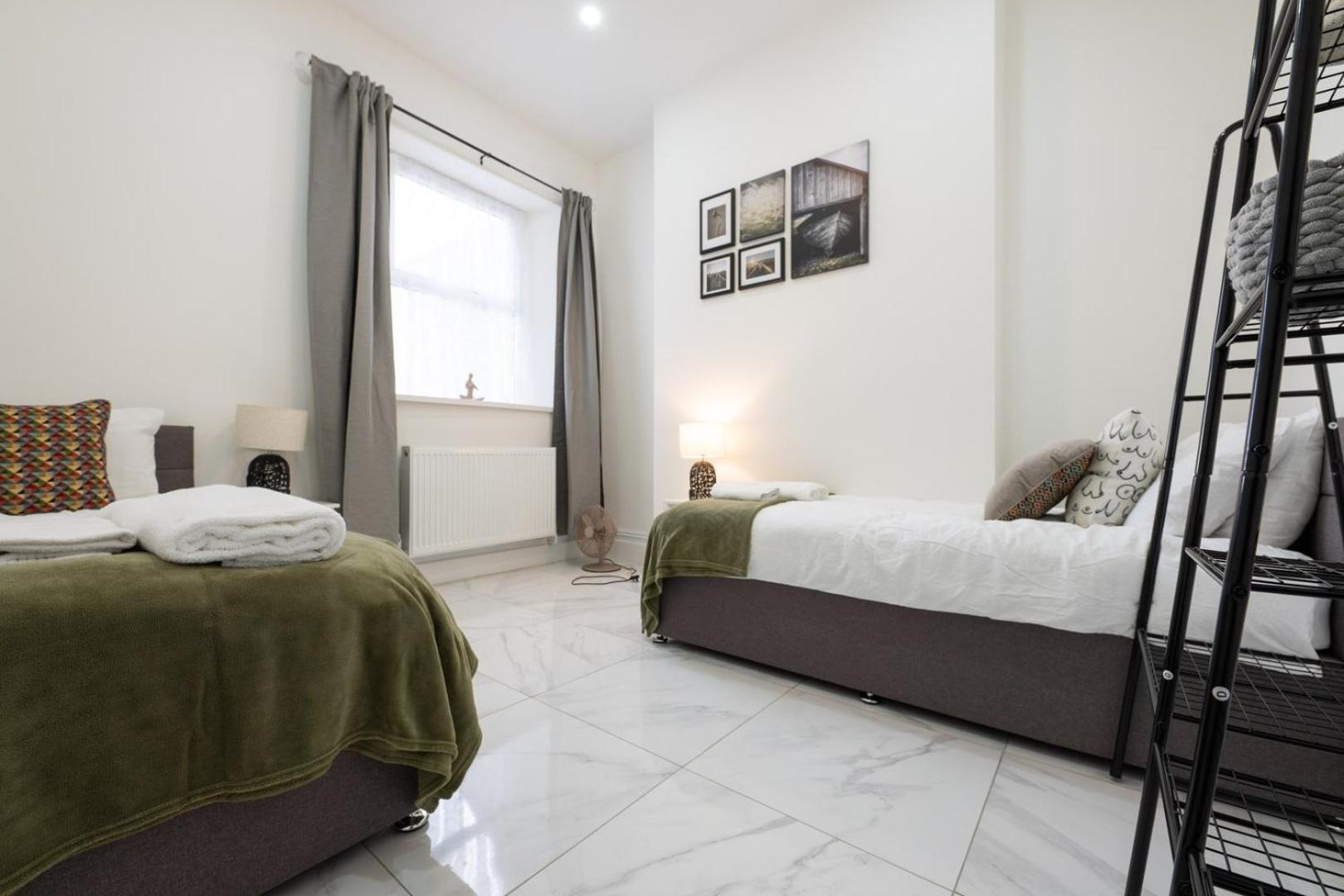 Smart Tv | Wifi | Free Parking * Cardiff