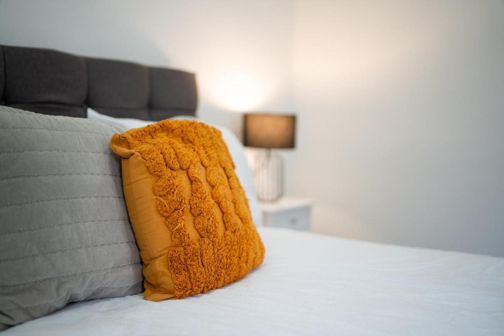 Smart Tv | Wifi | Free Parking Cardiff