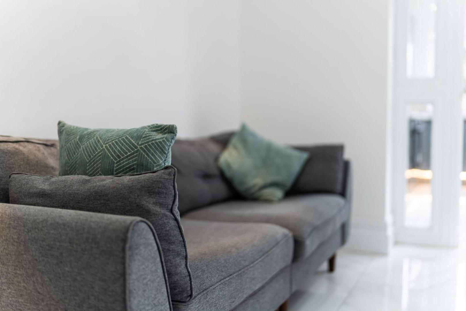Guest house Smart Tv | Wifi | Free Parking