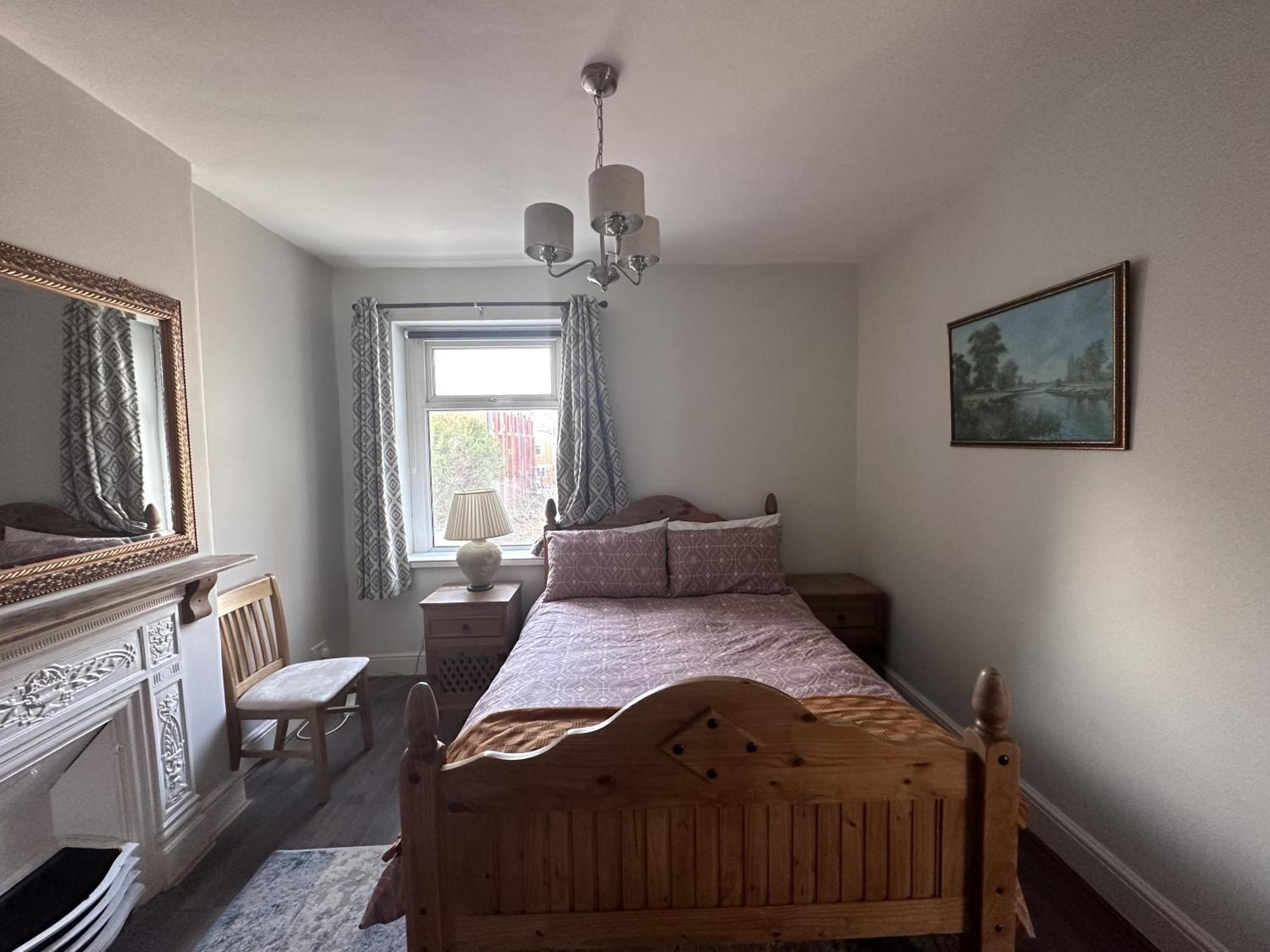 Holiday home Adanhouse-stockland Spacious 5 Bedroom House Sleeps 12 Private Garden Cardiff