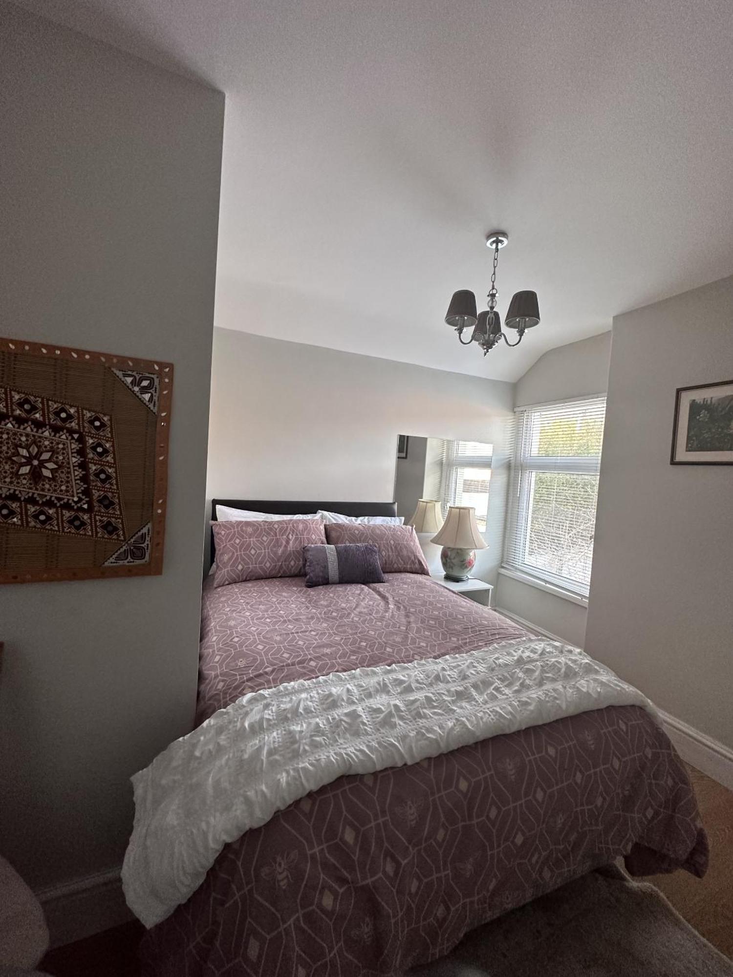 Adanhouse-stockland Spacious 5 Bedroom House Sleeps 12 Private Garden Cardiff
