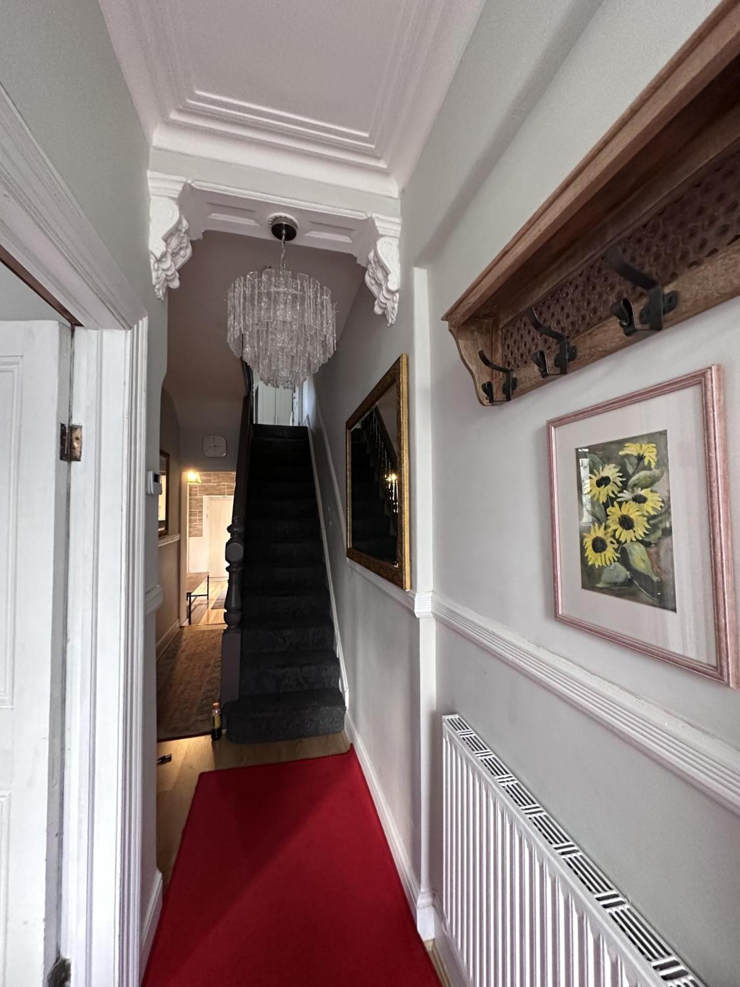 Holiday home Adanhouse-stockland Spacious 5 Bedroom House Sleeps 12 Private Garden Cardiff