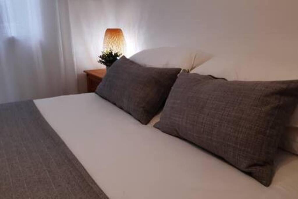 Cosy - Stylish - Close To Centre *