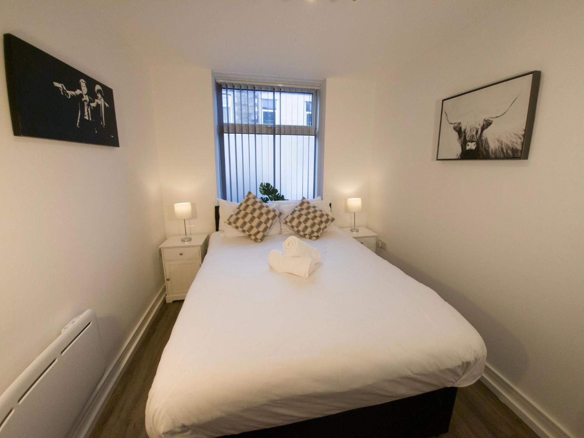 Plenty Of Parking Available; 3 Bedroom By Promise Apartment Cardiff