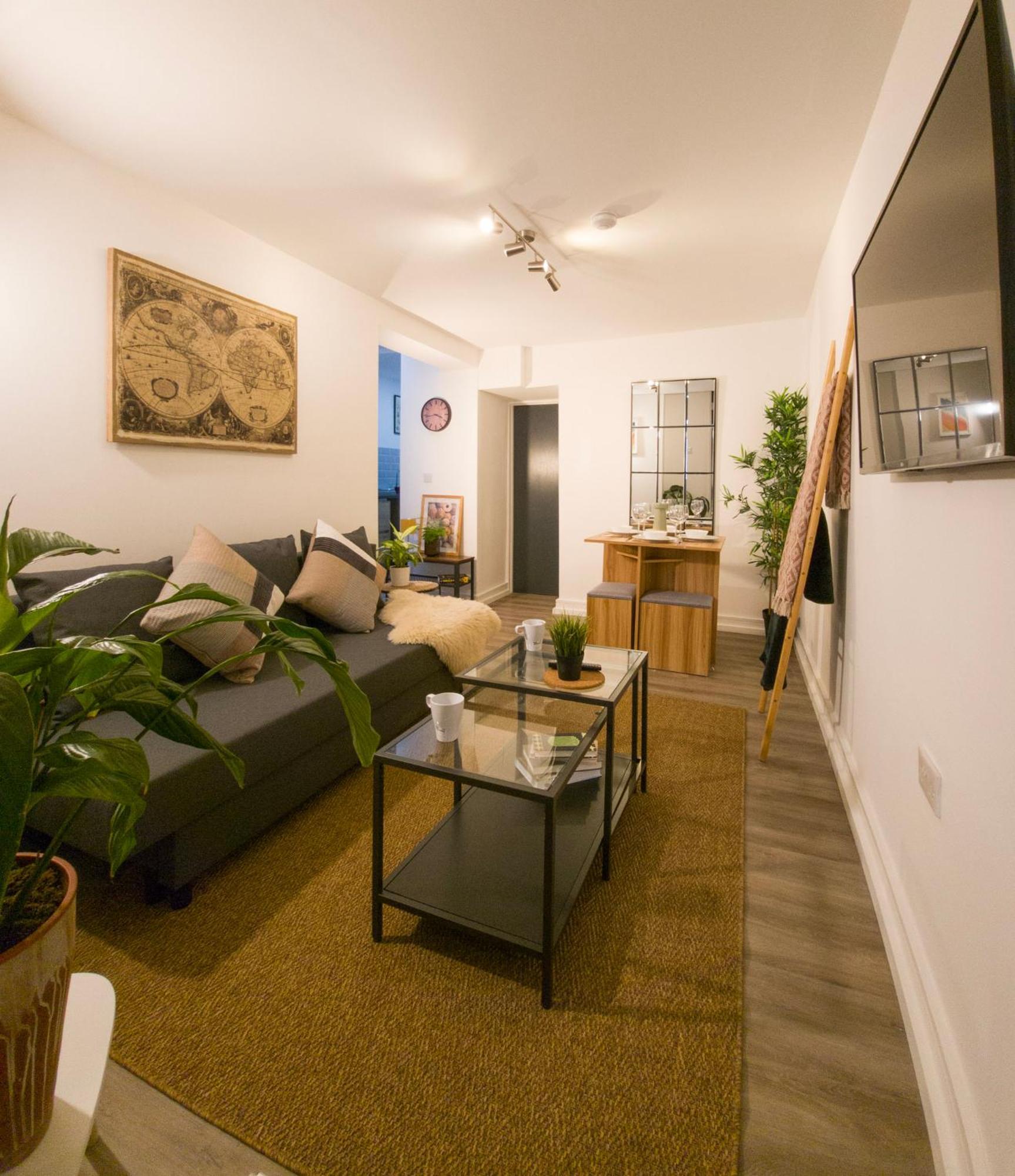 Plenty Of Parking Available; 3 Bedroom By Promise * Cardiff