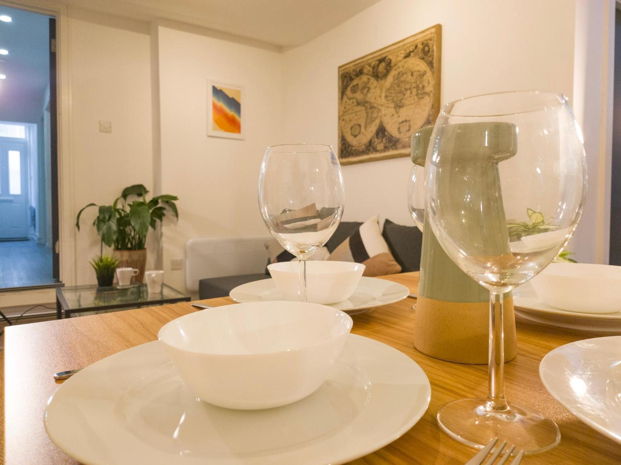 Plenty Of Parking Available; 3 Bedroom By Promise Apartment Cardiff
