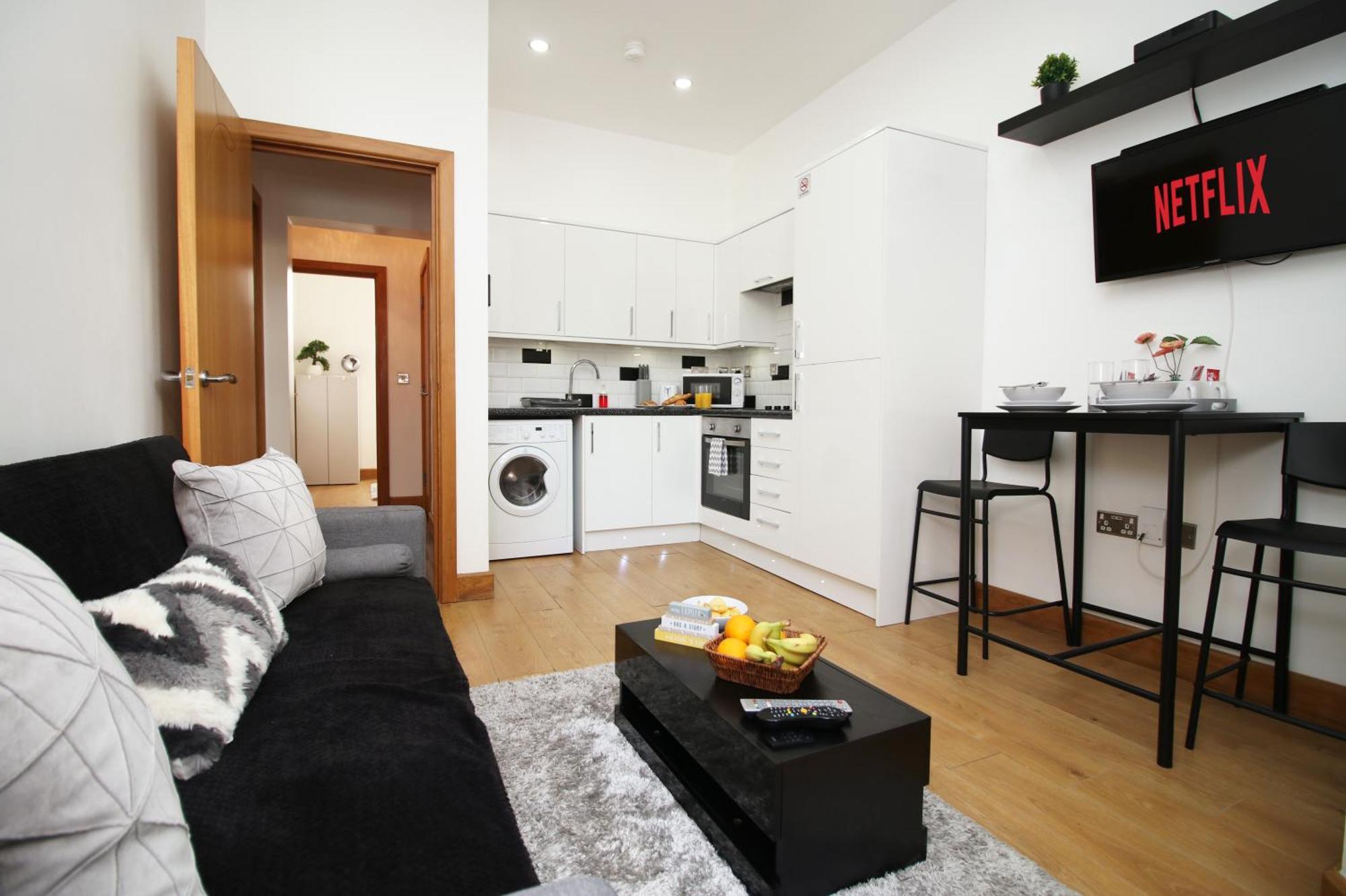 Perfectly Located Centre Apartment, Free Parking, Cable Tv And Wi-fi Apartment Cardiff