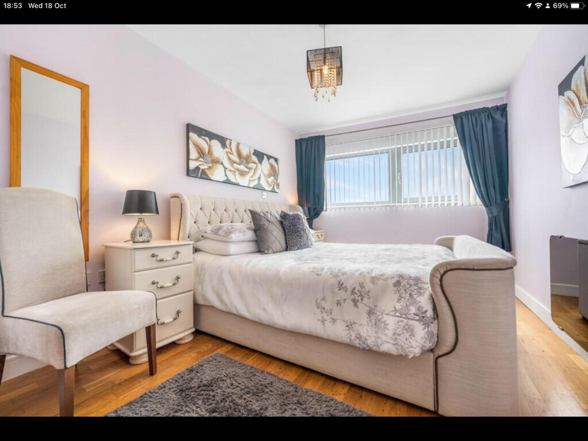 Apartment Stunning Spacious City Apartment With Free Parking Cardiff