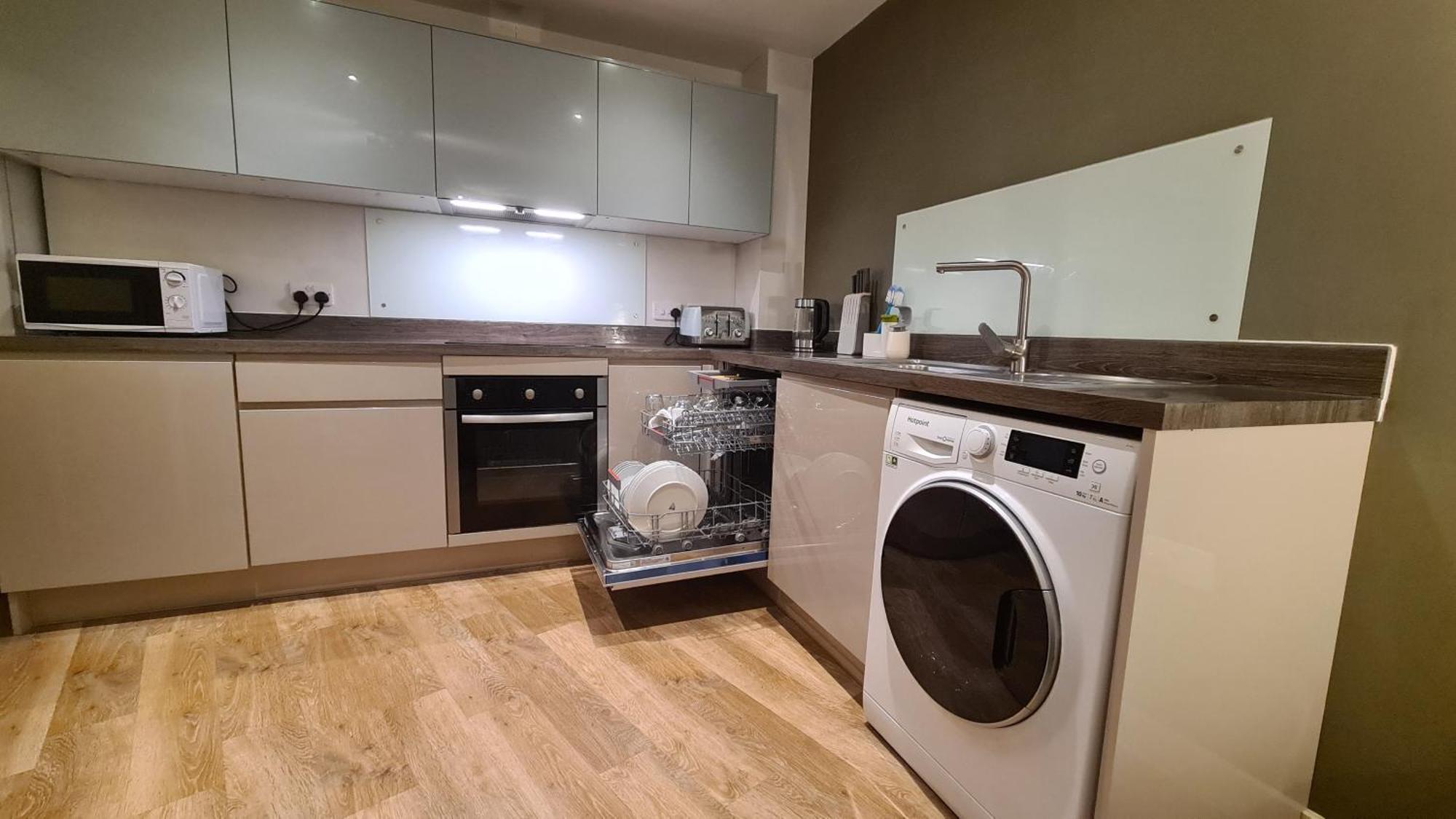 Apartment Modern One Bedroom In Bay Cardiff