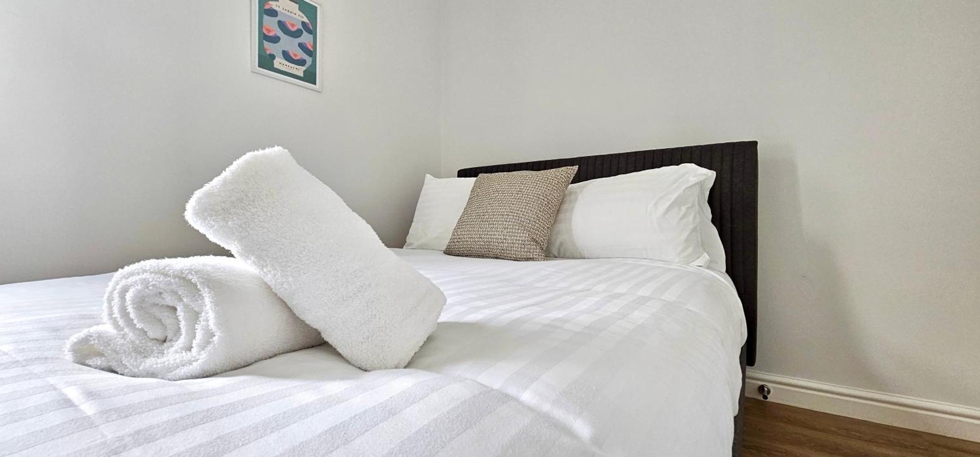 Apartment Harlequin By Switchback