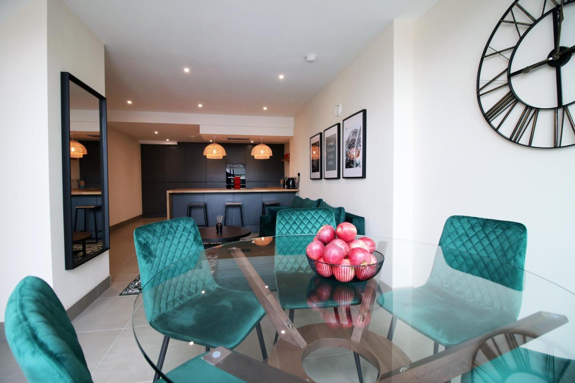 Luxury 4 Bedroom 4 Ensuite In Penarth Cardiff
