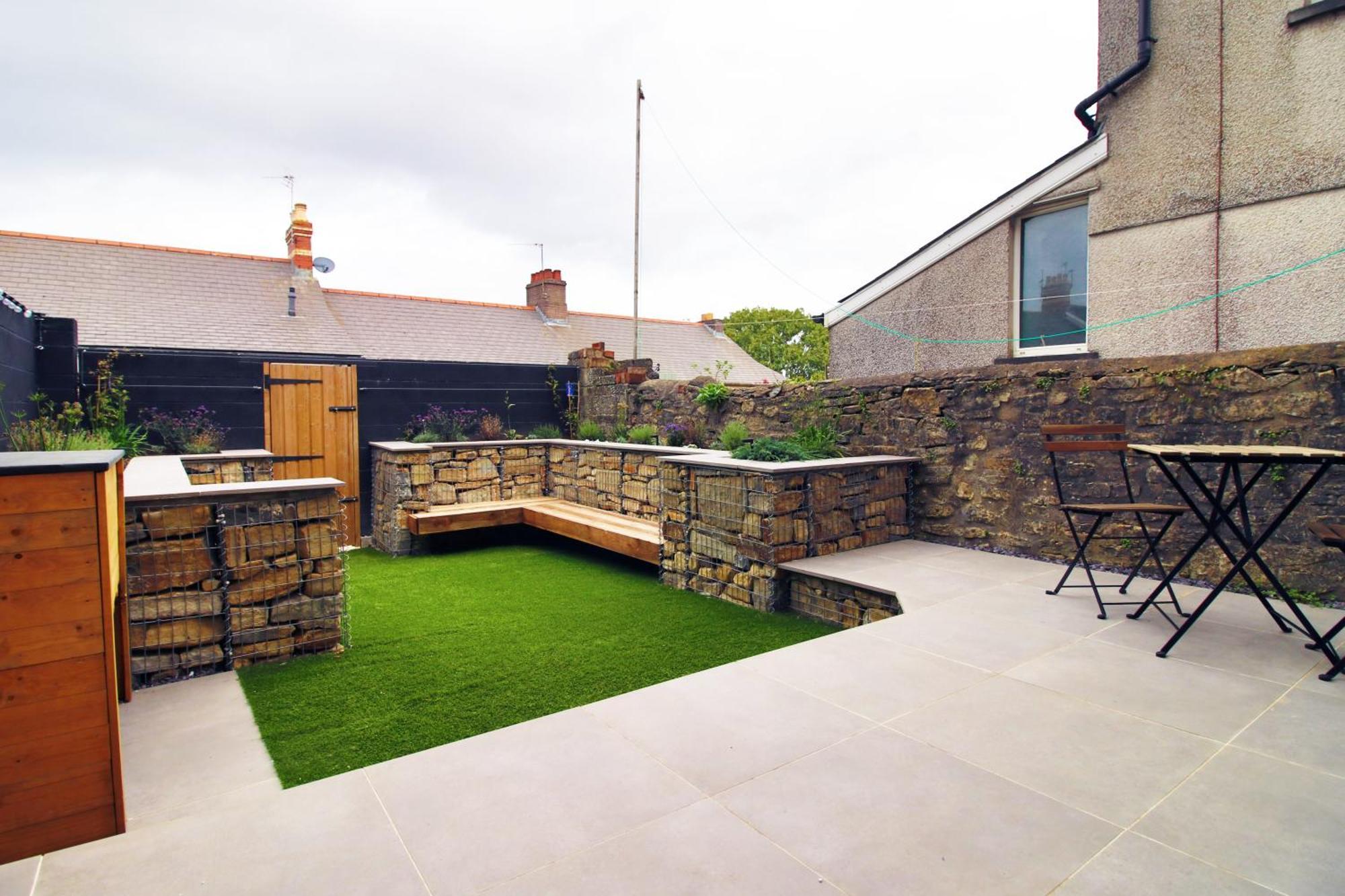 Luxury 4 Bedroom 4 Ensuite In Penarth