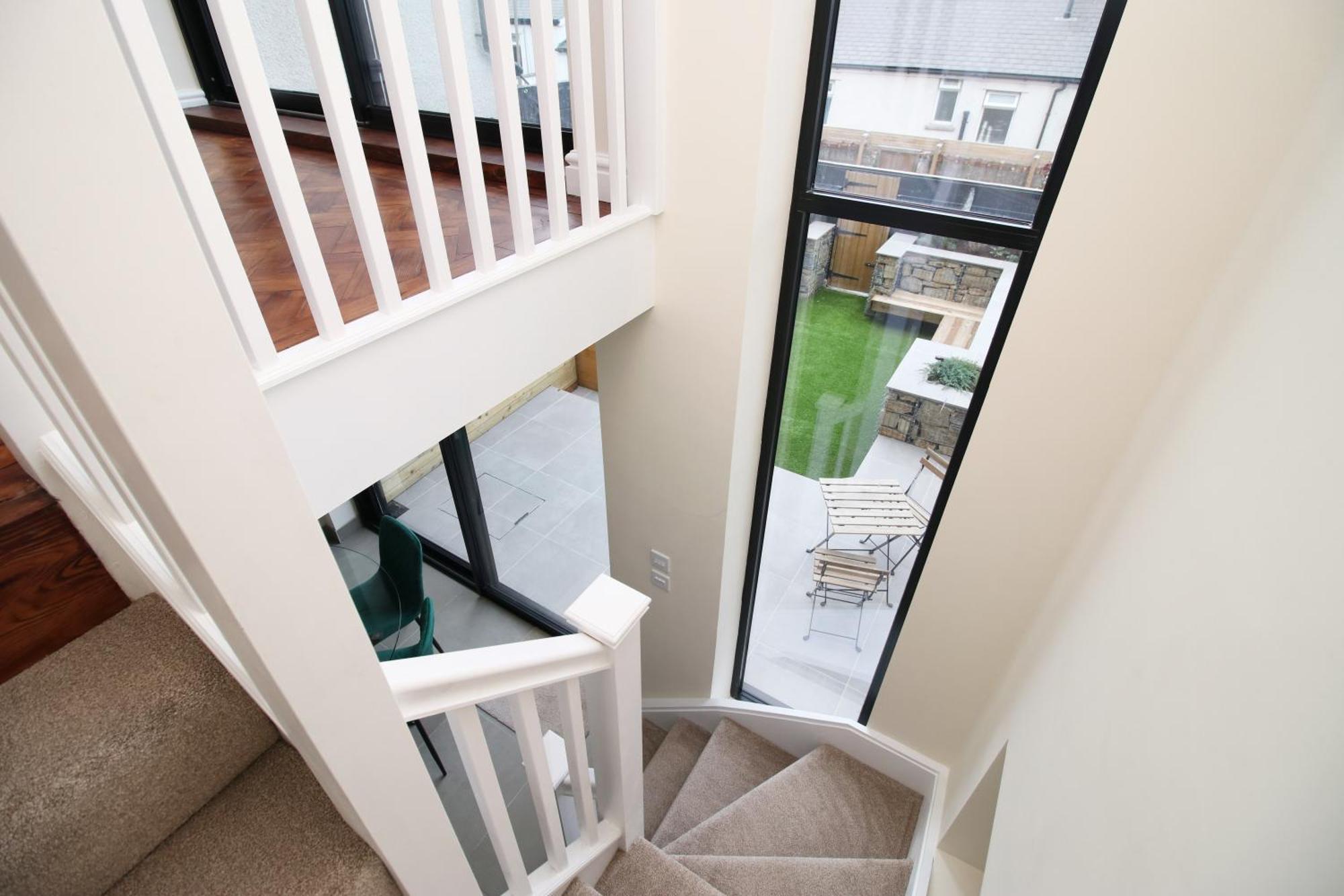 Luxury 4 Bedroom 4 Ensuite In Penarth Holiday home Cardiff