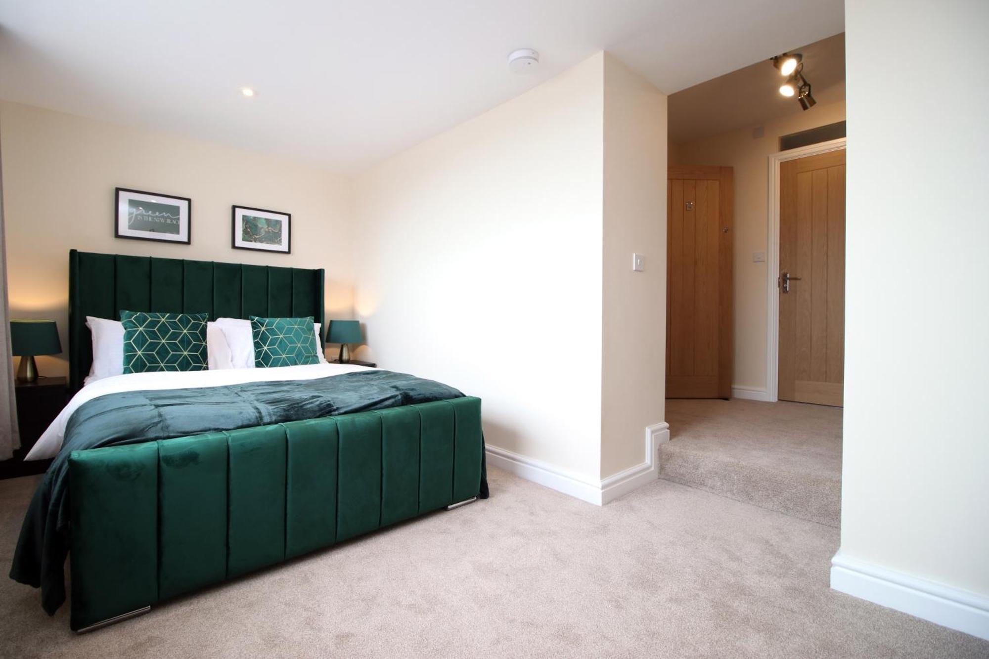 Luxury 4 Bedroom 4 Ensuite In Penarth Cardiff
