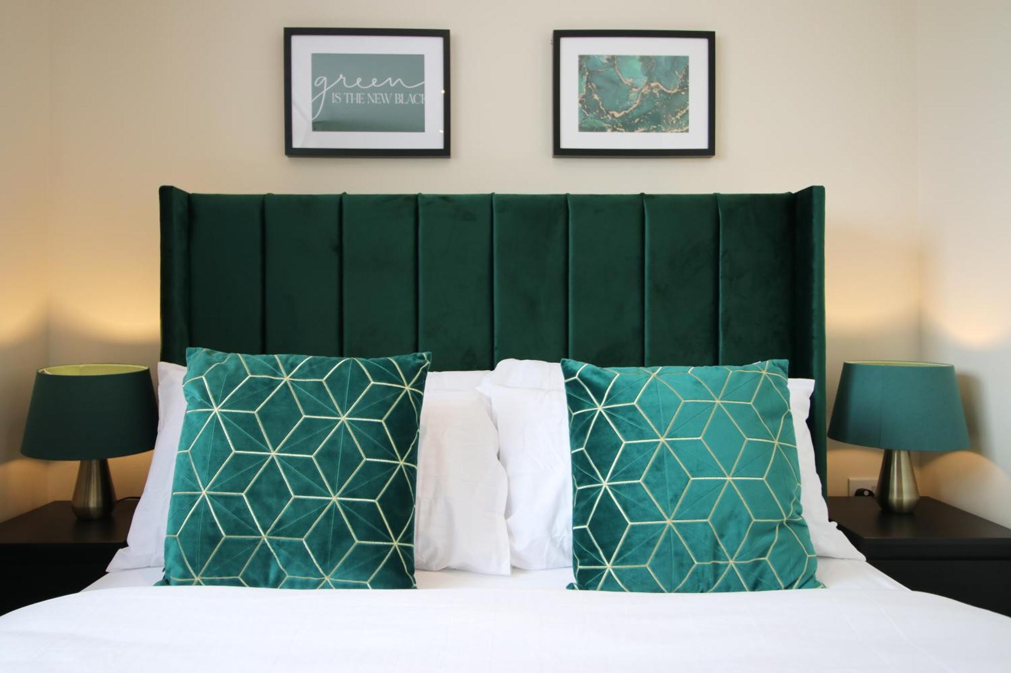 Luxury 4 Bedroom 4 Ensuite In Penarth Cardiff