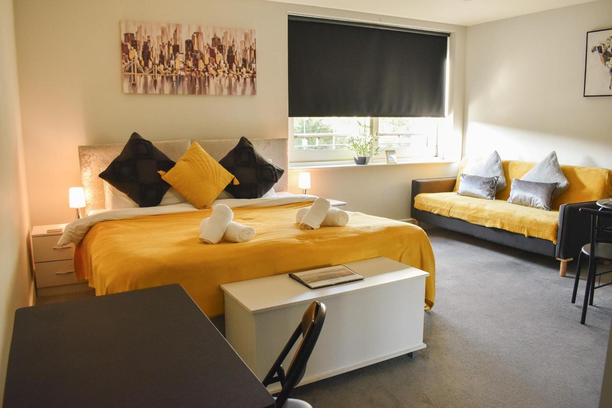 Studio For Professionals Trades Relocators Apartment *