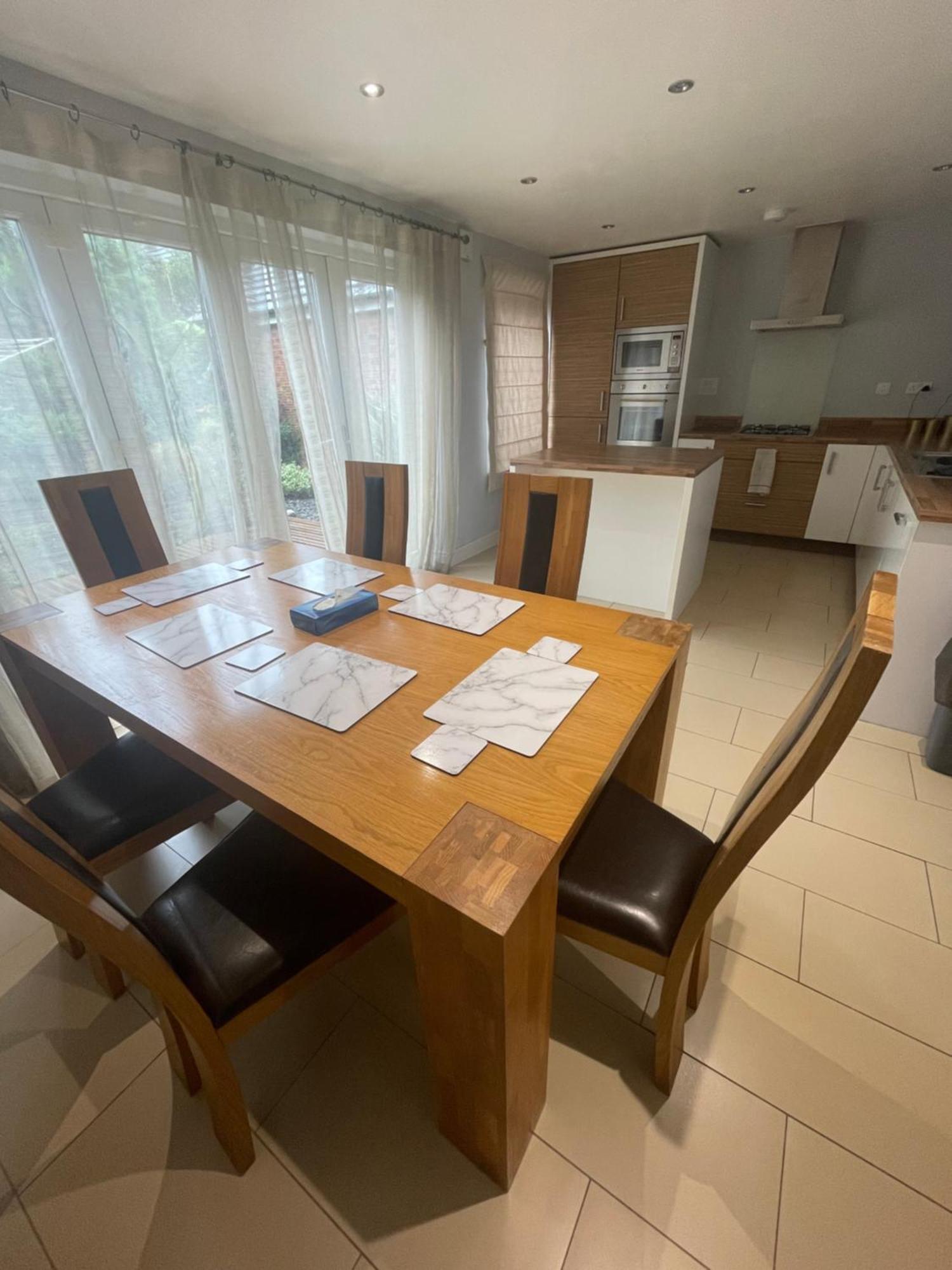 Holiday home In Cardiff, Sleeps 8 Cardiff