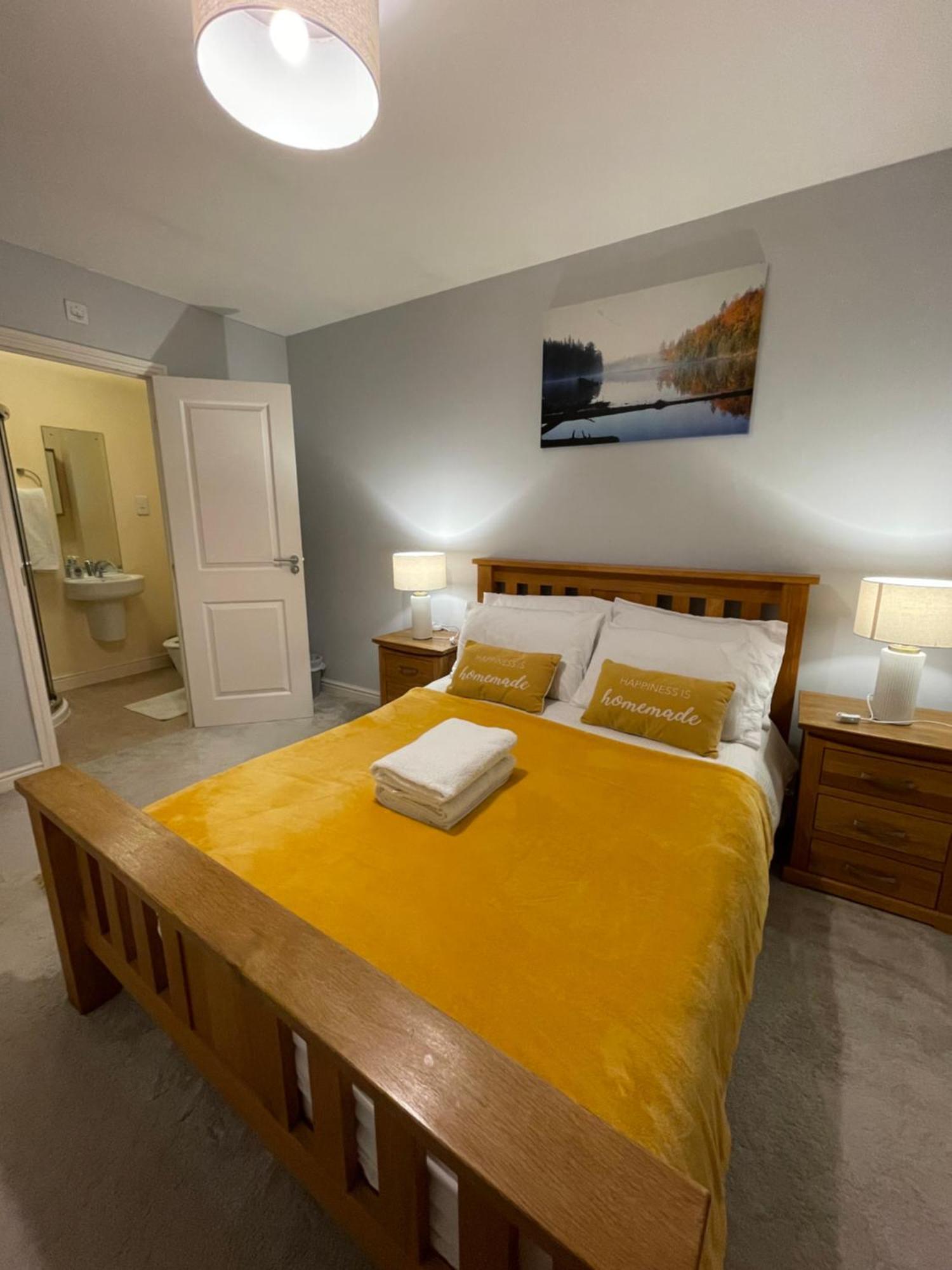 Holiday home In Cardiff, Sleeps 8 Cardiff