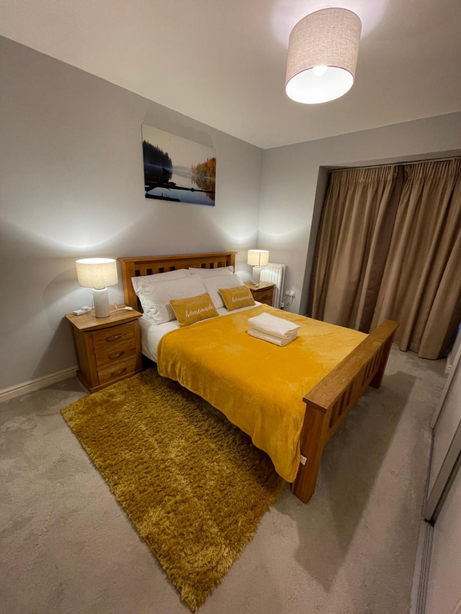 Holiday home In Cardiff, Sleeps 8 Cardiff