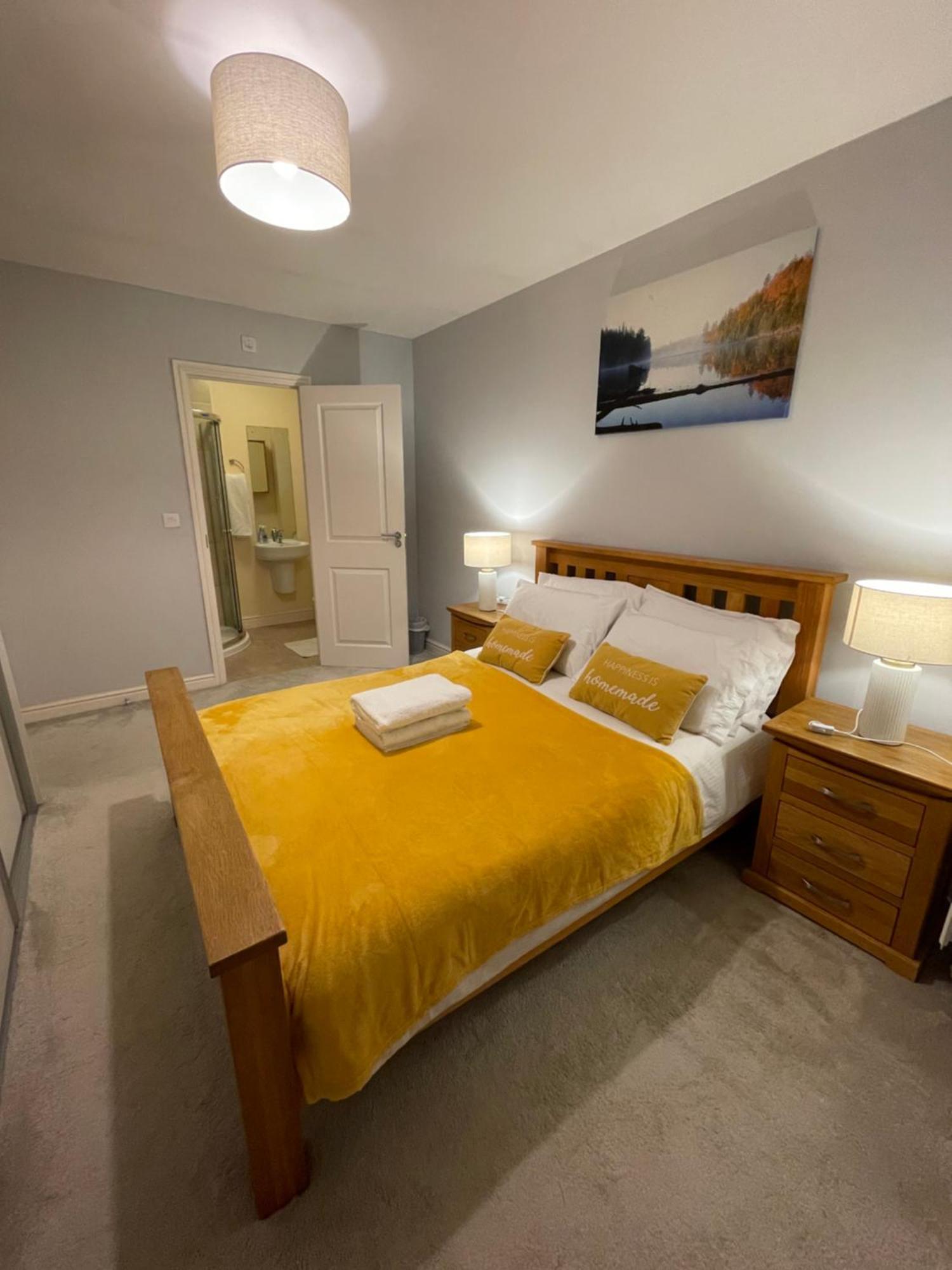 In Cardiff, Sleeps 8 * Cardiff