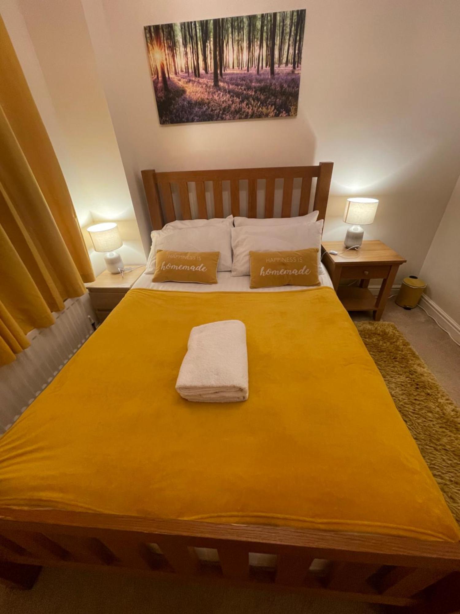 In Cardiff. Sleeps 6 Holiday home *