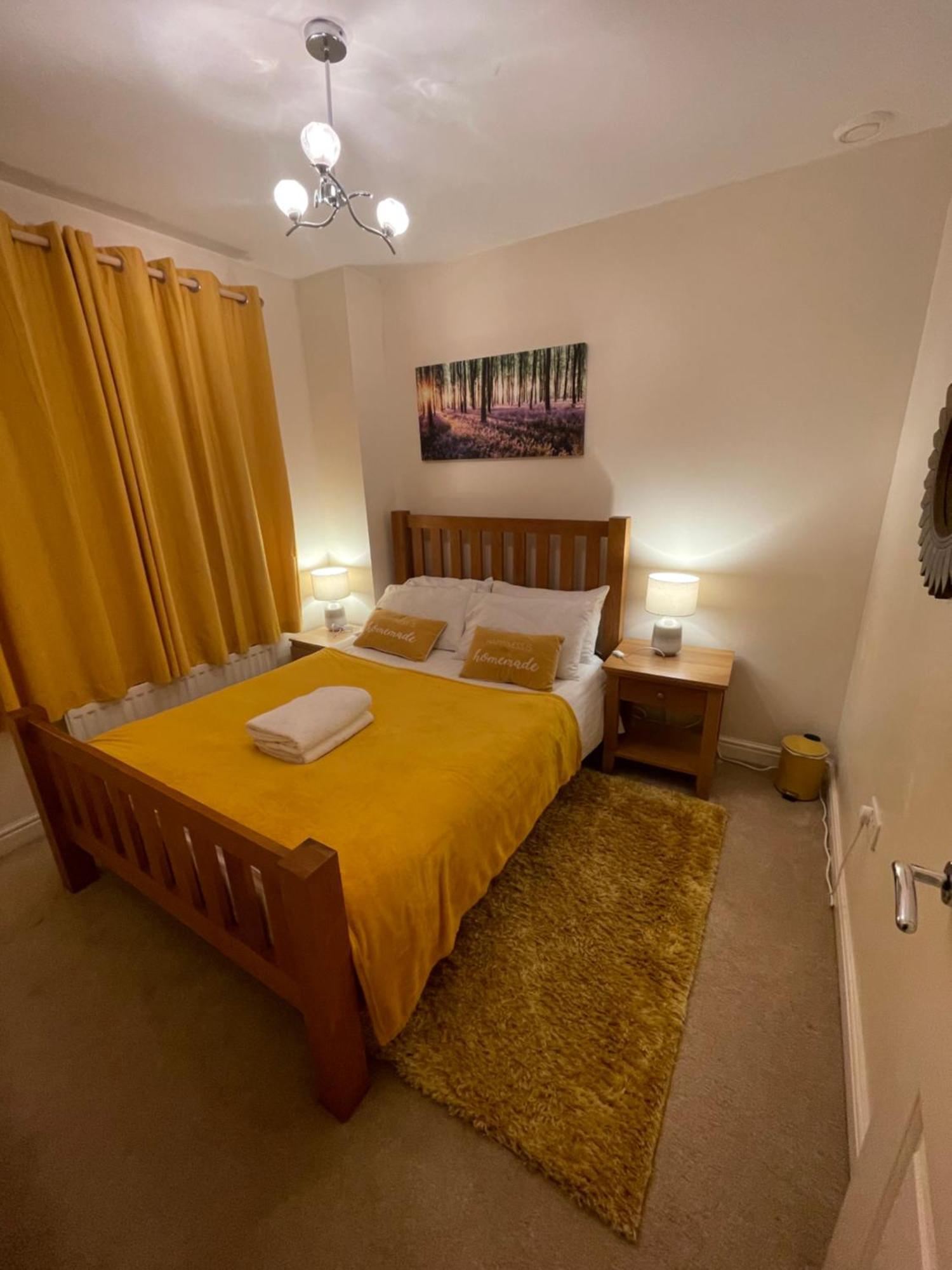 Holiday home In Cardiff. Sleeps 6 Cardiff