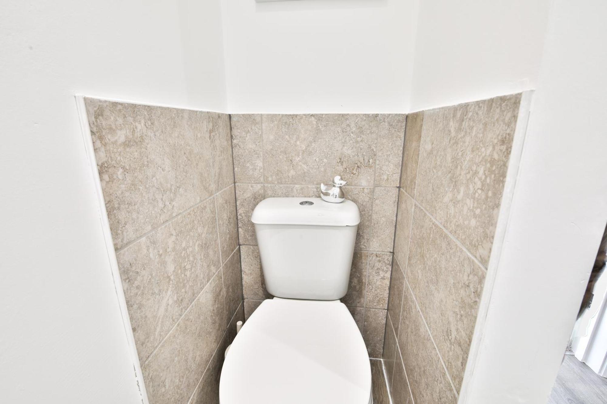 Apartment Stayright Spacious With Private Parking- 15-minute Stroll To Town Centre Cardiff