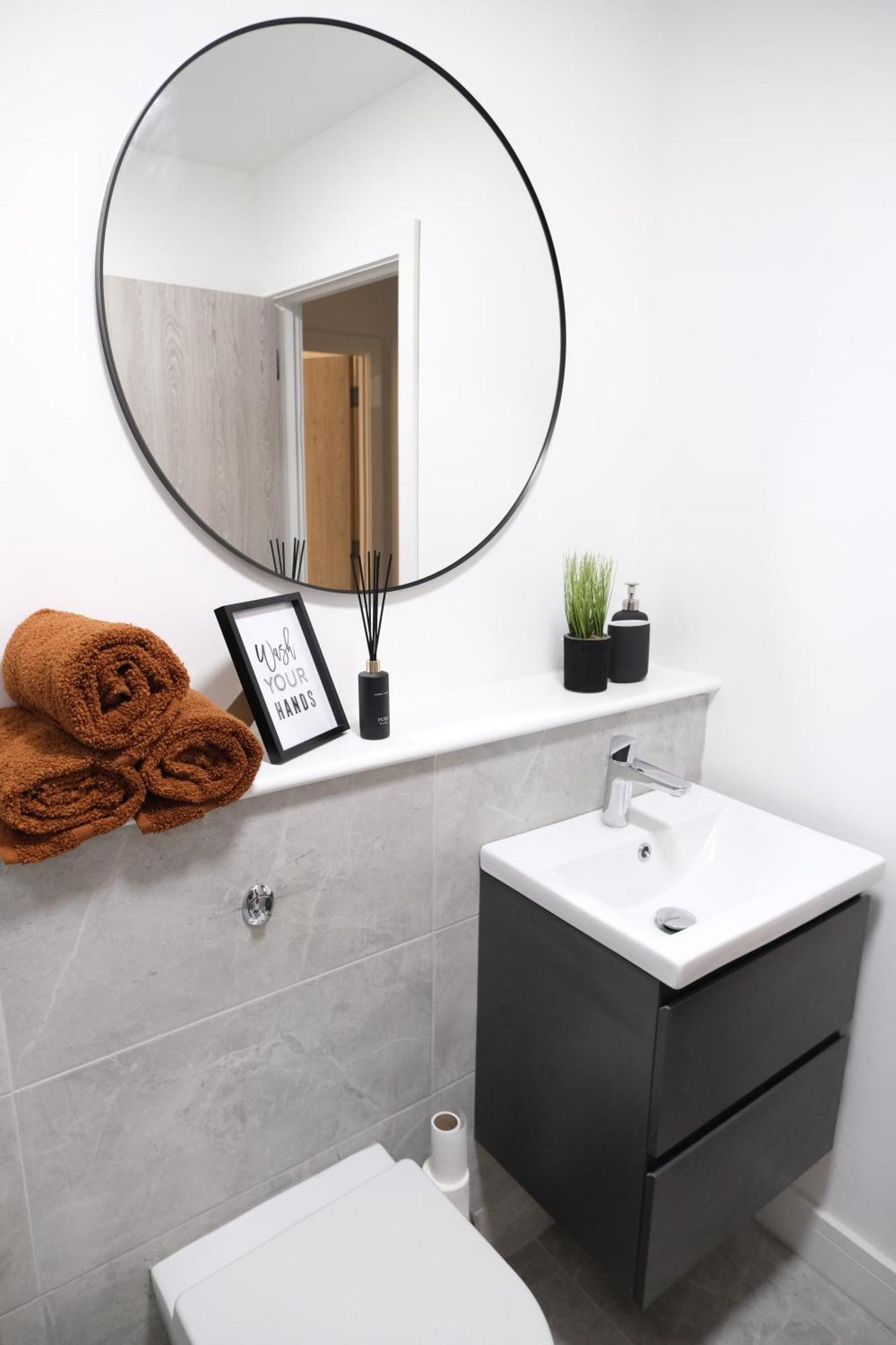 Richmond Village Apartment